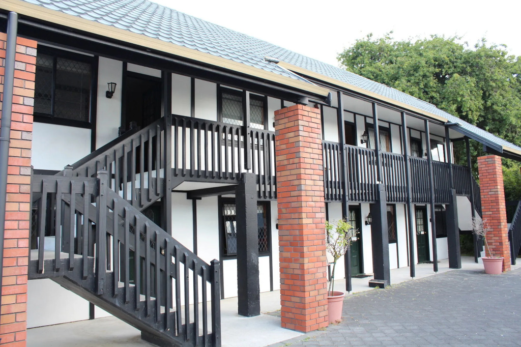Grosvenor Motor Inn