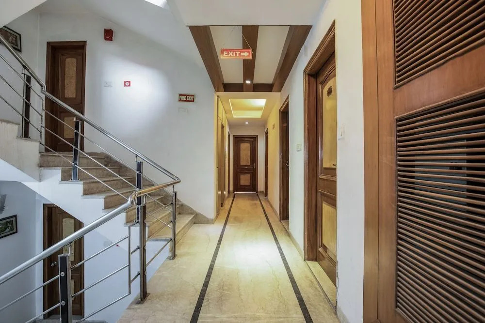 Oyo 43670 Hotel Apra Deluxe