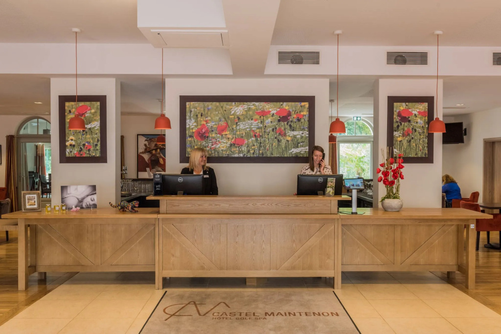 Mercure Maintenon