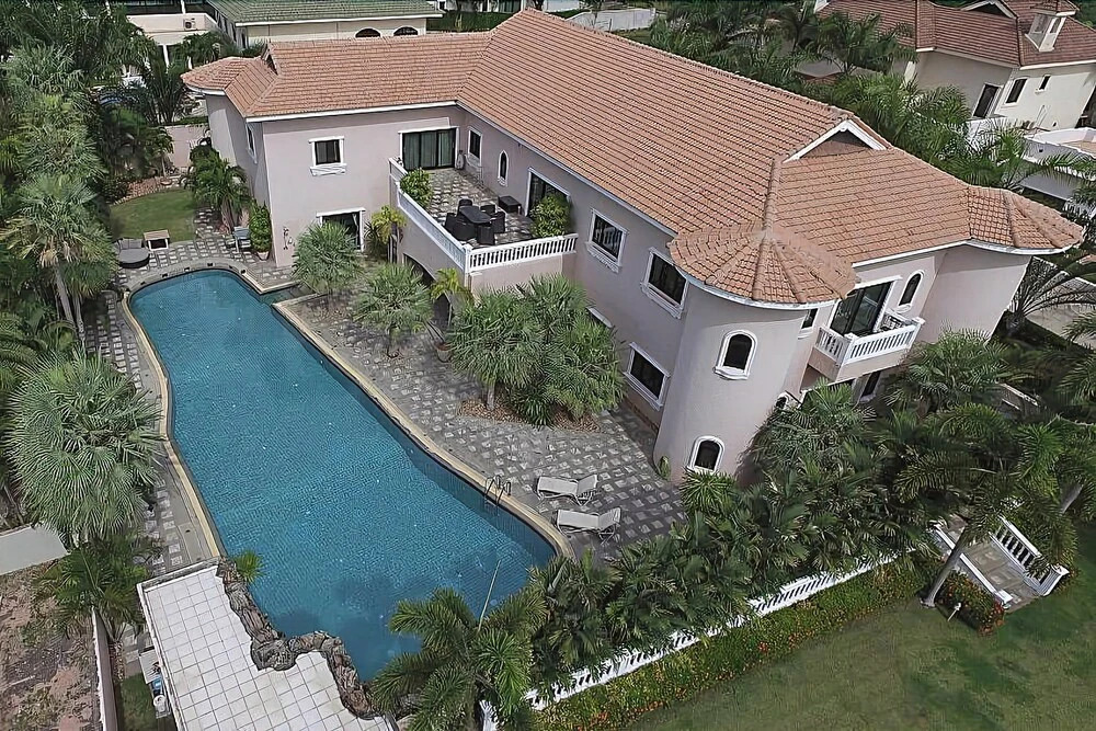 Camelot Villa