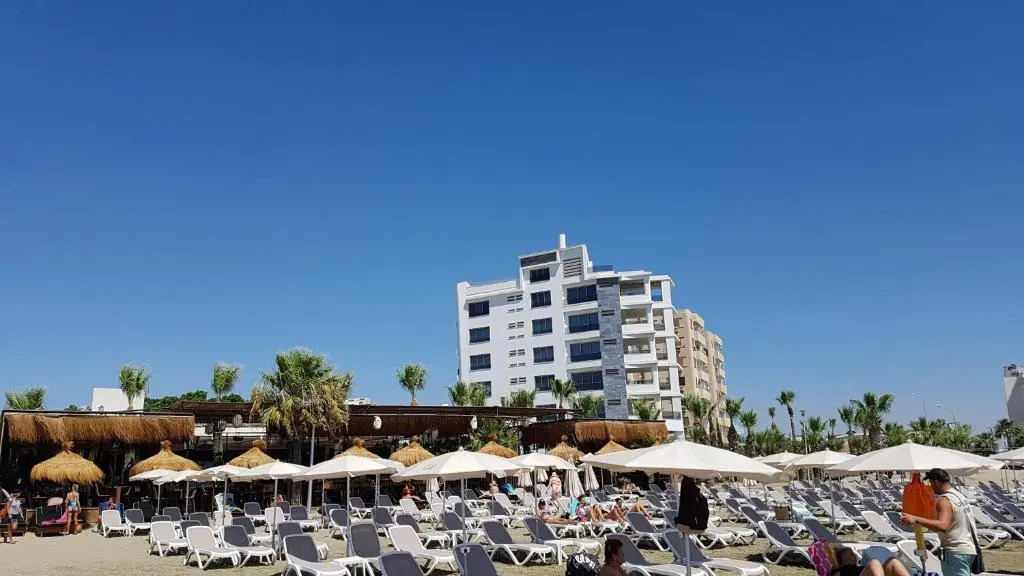 ZORBAS Sea View No 4
