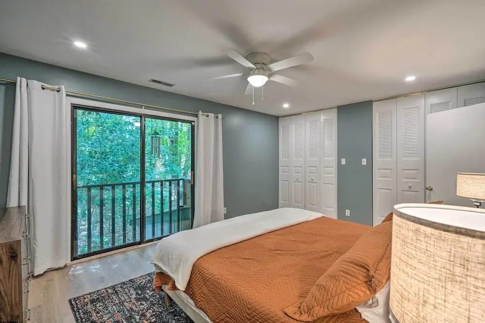 Stylish Durham Townhome < 5 Mi to Downtown!