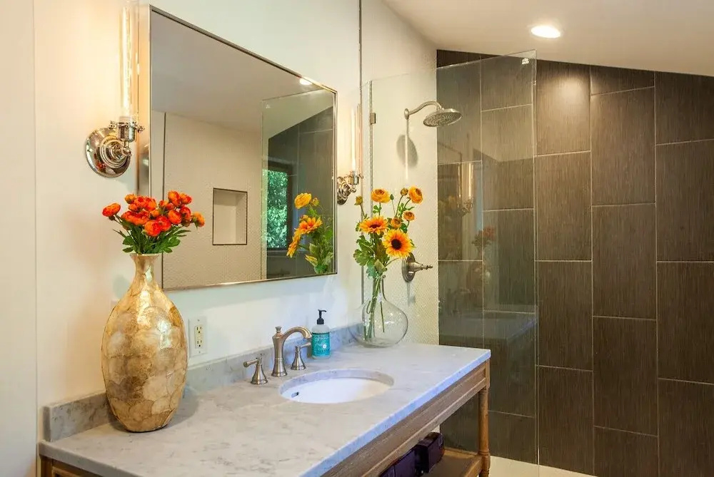 758 Broadway House 4 Bedrooms 2.5 Bathrooms Home