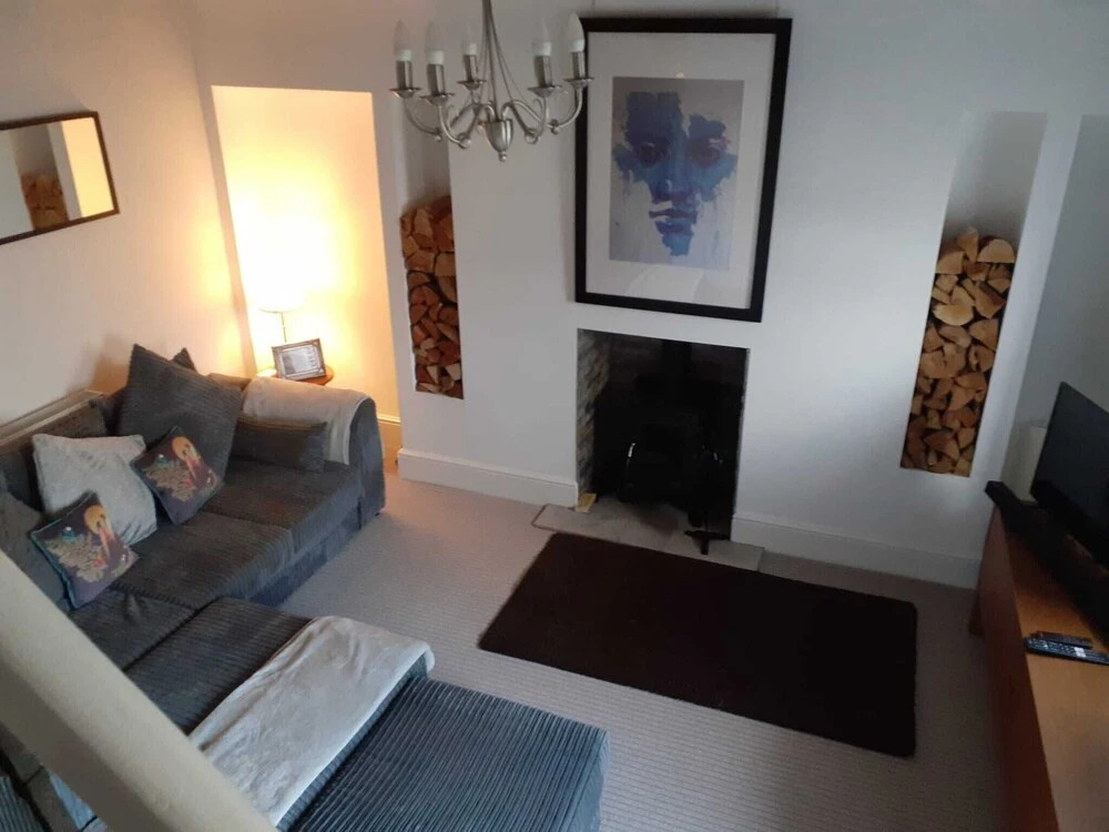 Immaculate 1 Bedroom Cottage sea View From Bedroom