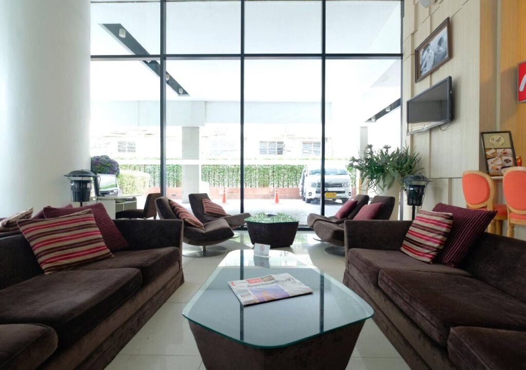 VIC 3 Bangkok Hotel