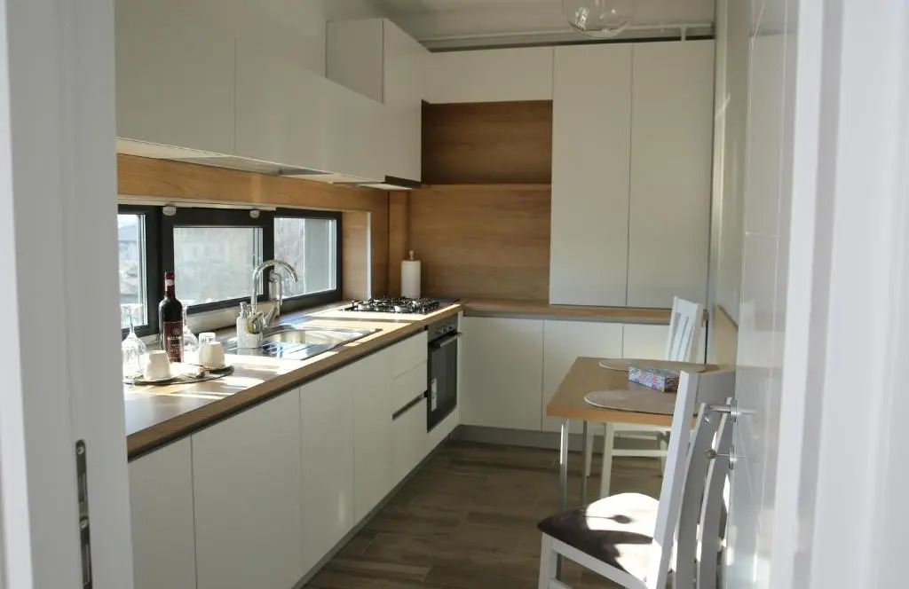 ResHome Apartments&Rooms