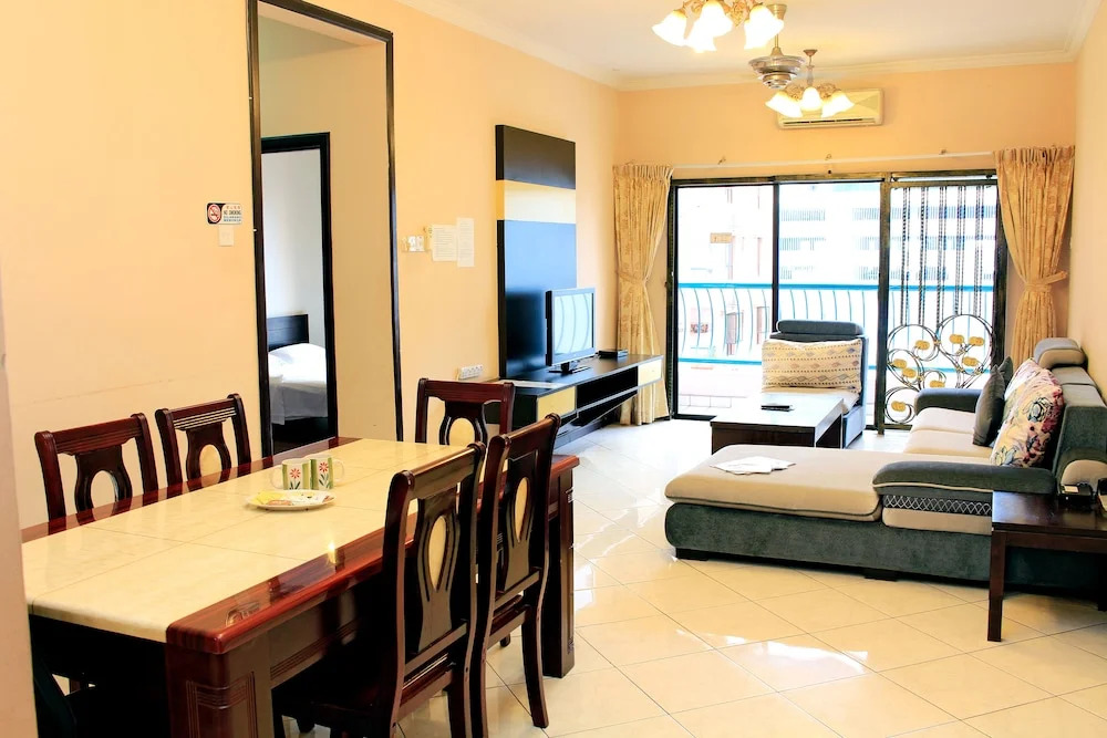 1st Choice Vacation Apartments @ Marina Court Resort Resort