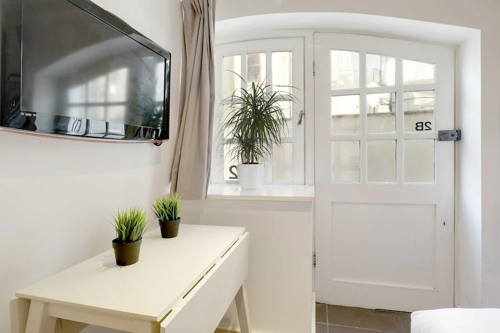 Modern Boho Studio - Central Brighton