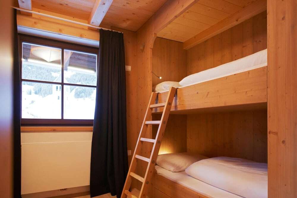 Zin Senfter Residence