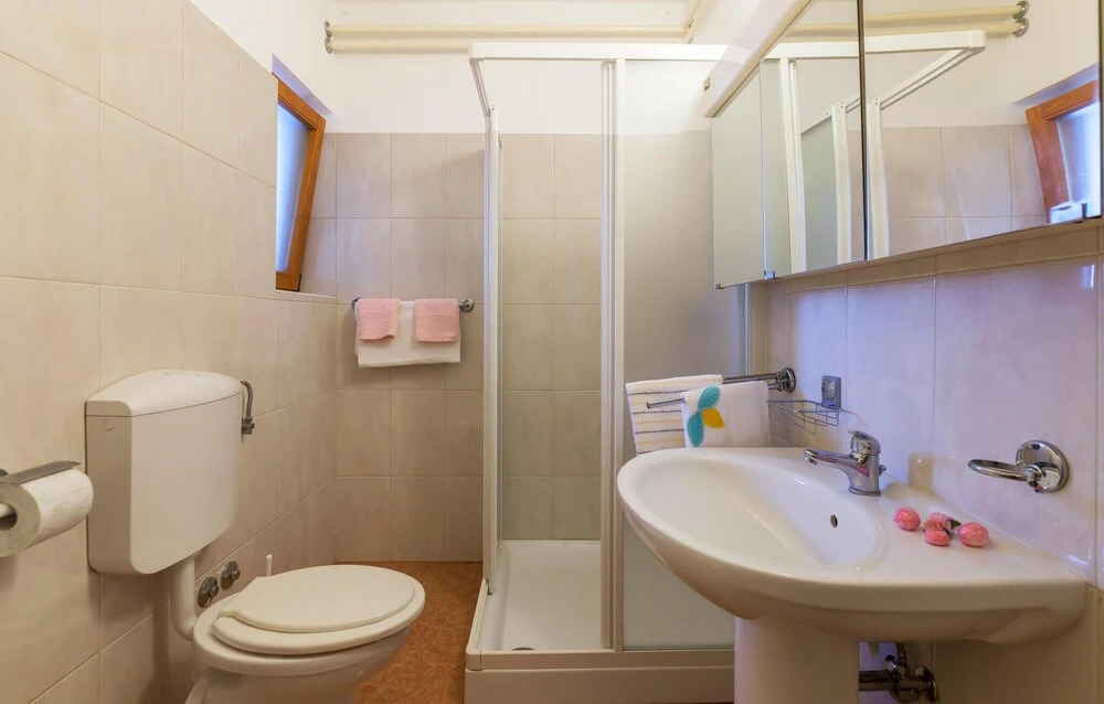 Stunning Apartment in Umag With Wifi