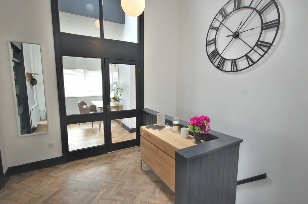 Highwood House - Luxury Cottage, Hot Tub, Sea Views
