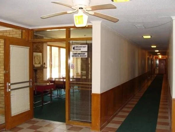 Mariner motor hotel