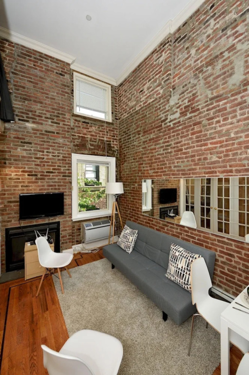 Charming 3-bedroom Apartment in Midtown West