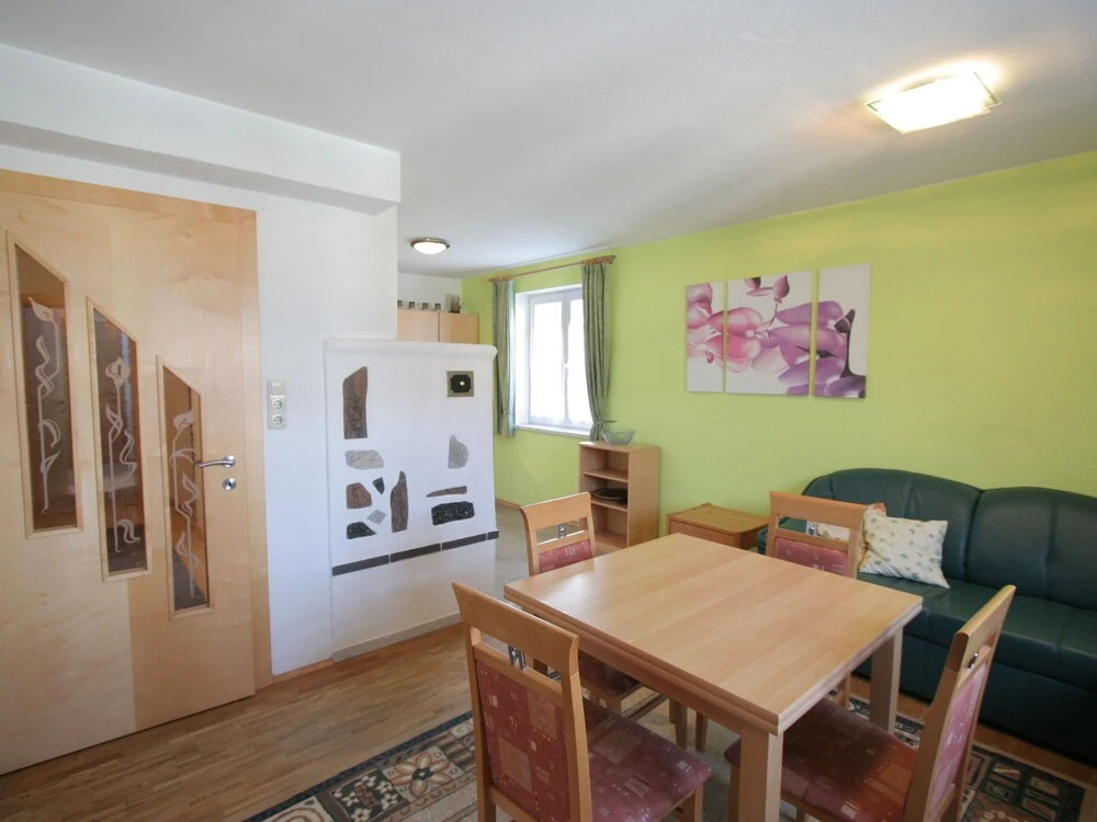 Sunlit Apartment Near Ski Area In Leogang
