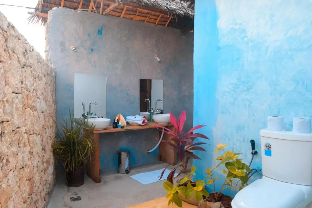 Twiga Beach Bungalows