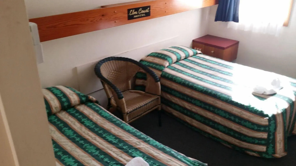 Elm Court Motel