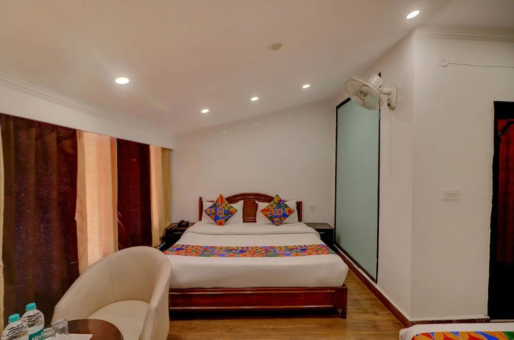 FabHotel Royal Classic