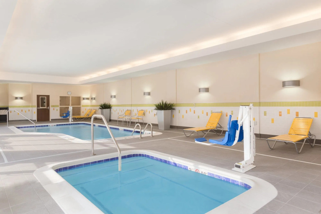 Fairfield Inn & Suites by Marriott Pittsburgh Airport/Robinson Township