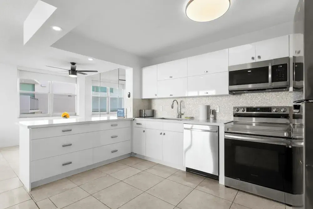 Bay Harbor Sunset Apt 4A