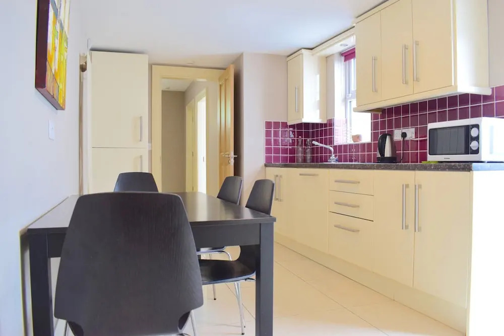 5 Bedroom House On Grand Canal