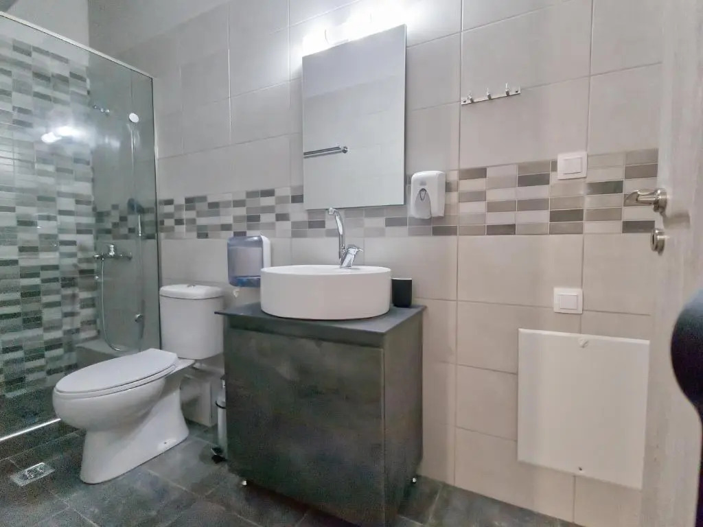 Epipleon Luxury Suites -106- Δωμάτιο 40τμ με βεράντα 45τμ μπροστά στην θάλασσα