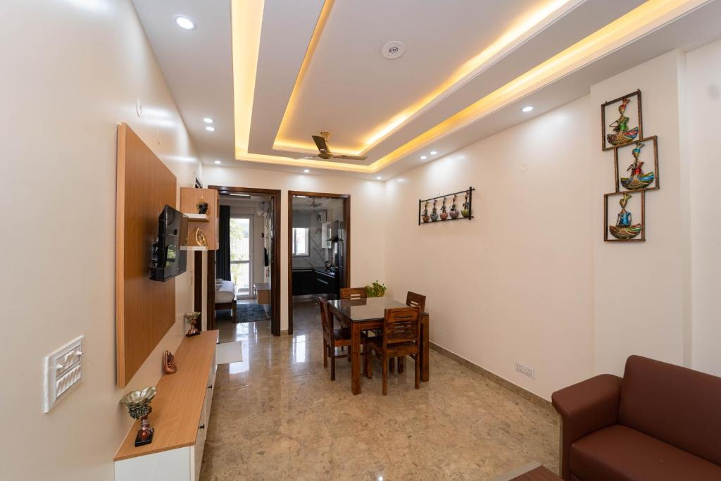 Lime Tree Two BHK Service Apartment Golf Course Road Gurgaon