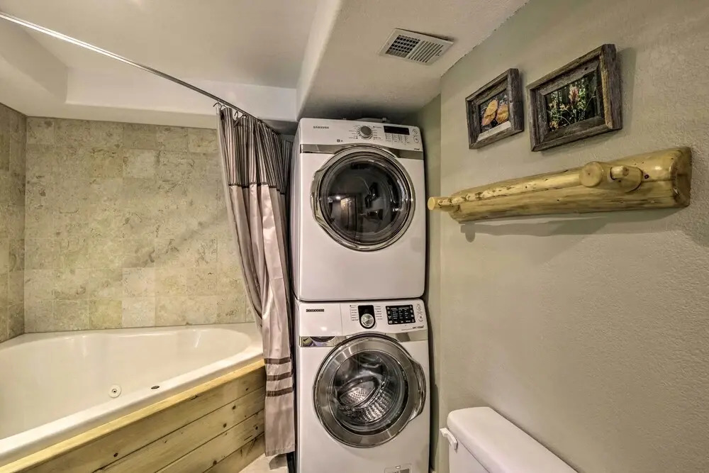 Secluded Fairplay Home w/ Hot Tub & Mountain Views