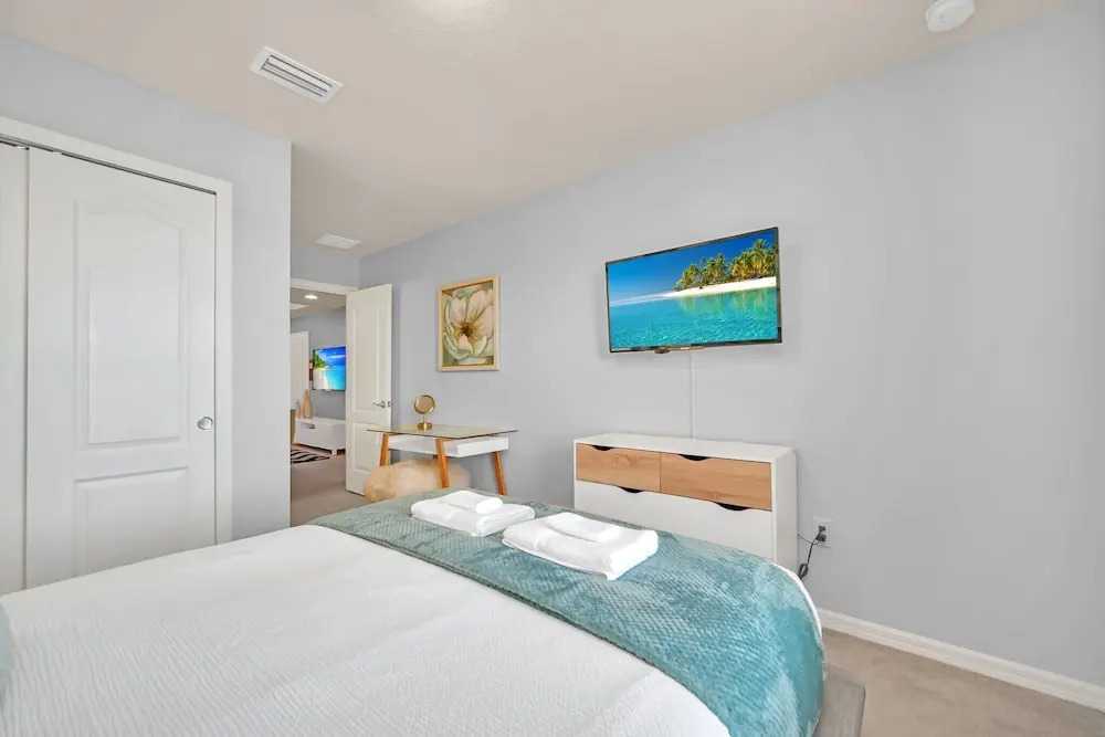 Stunning Lake View! Themed Bedrooms With Comfortable and Sophisticated Decor