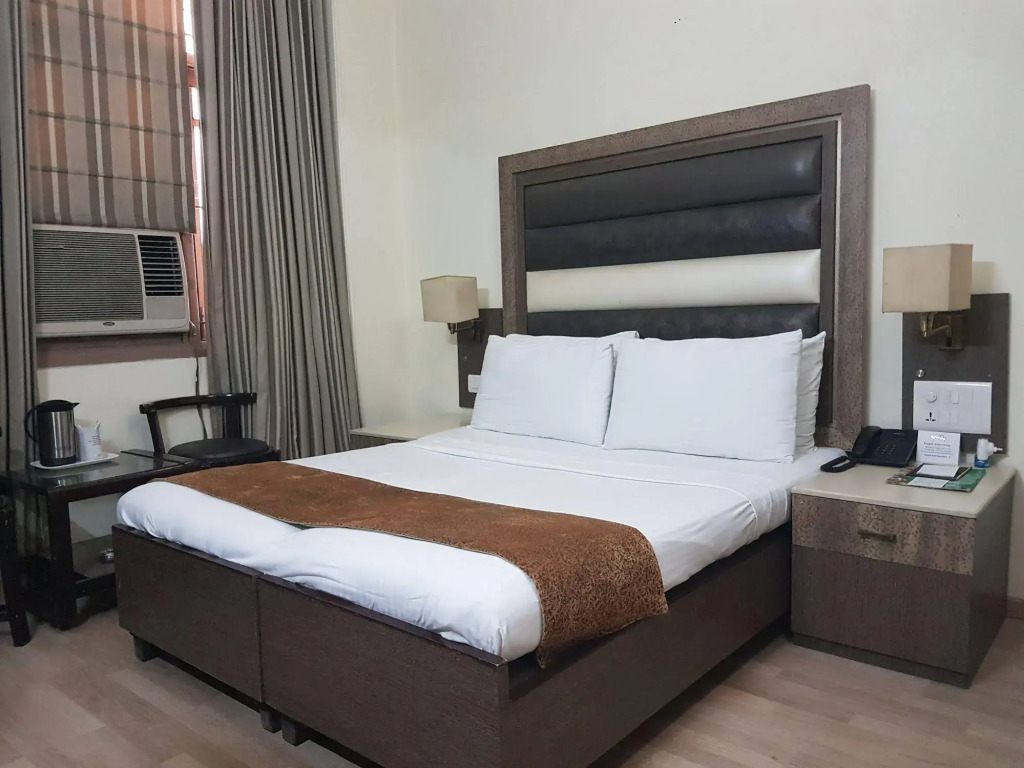 The Suncourt Hotel Yatri