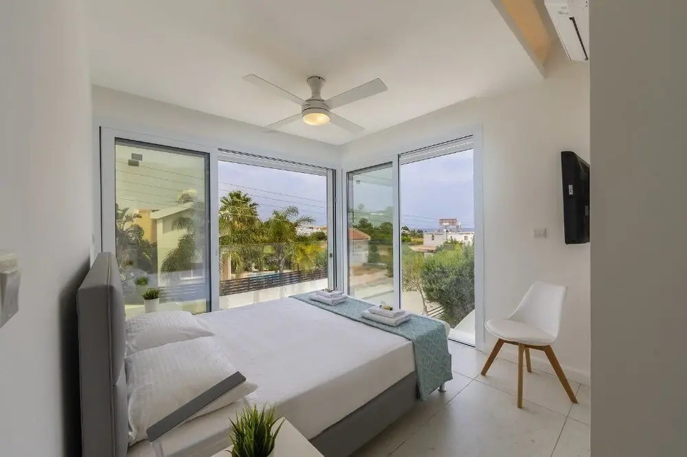Protaras Villa Piera By The Sea