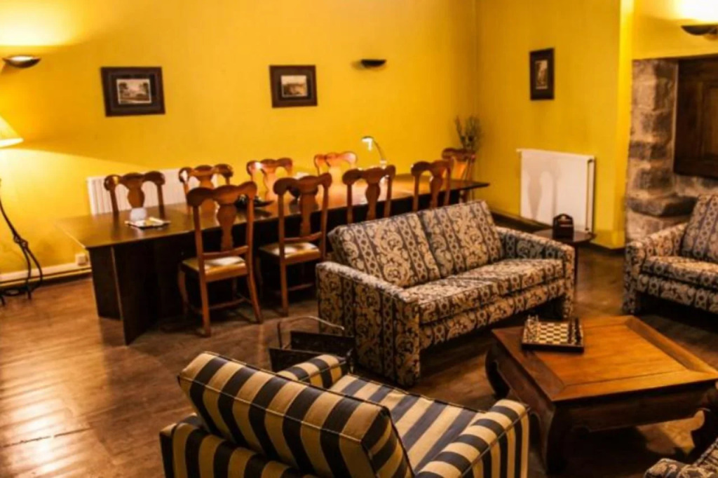Hotel Castillo Valdés Salas