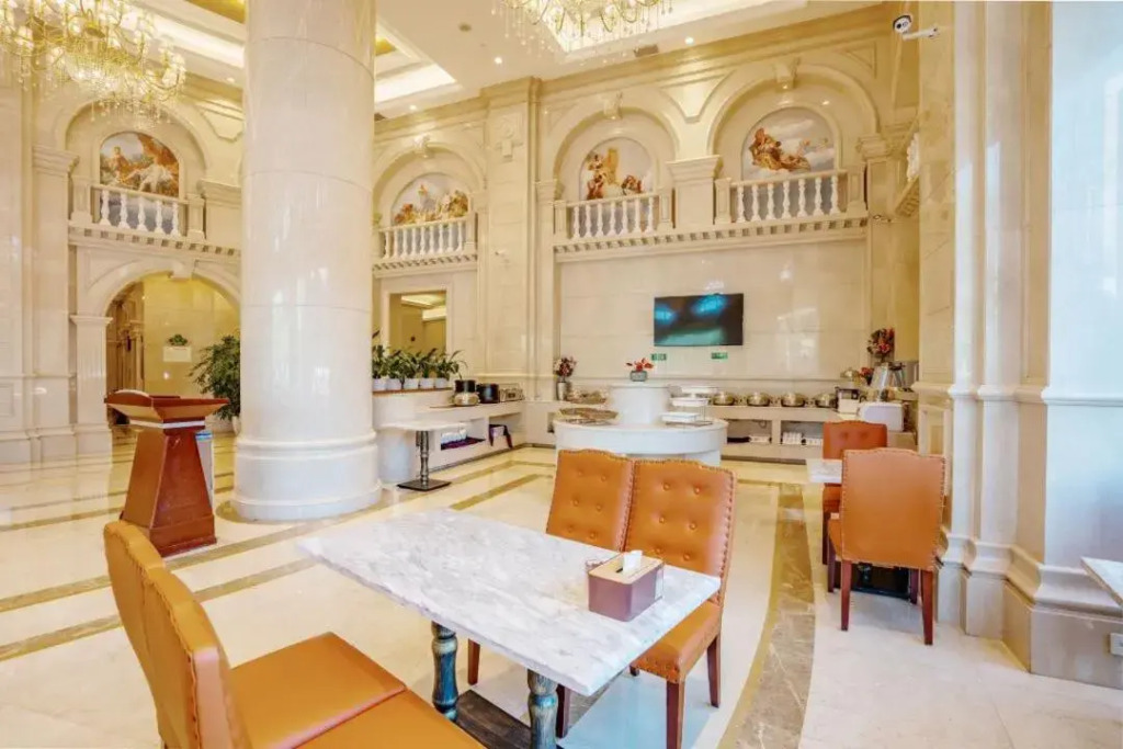 Vienna International Hotel