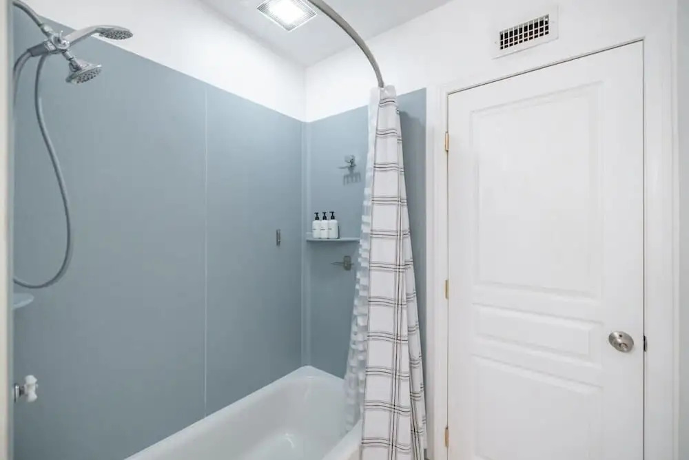 Marbella Lane - Charming 4BR Bungalo for Relaxing Retreat