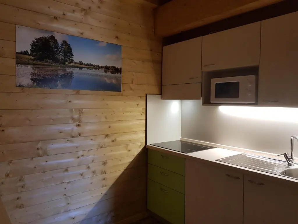 Lorica Suite