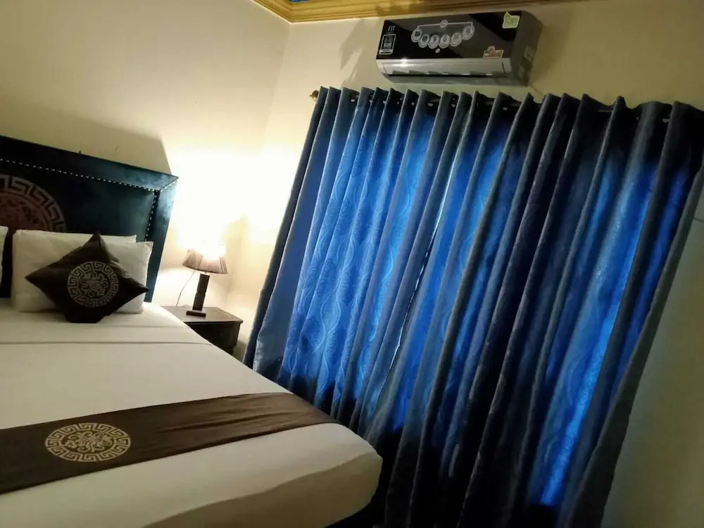 Infinity Hotel