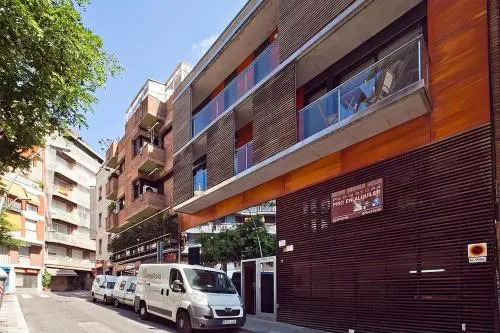 Apartment Barcelona Rentals - Sarria Apartments Near Center