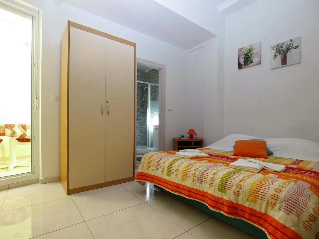 Apartments Oriana 898