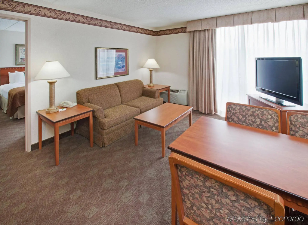 Holiday Inn Hotel & Suites Des Moines-Northwest by IHG