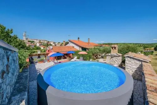 Apartment Complex Villa Visnjan with Pool
