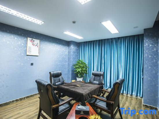 Ode Hotel