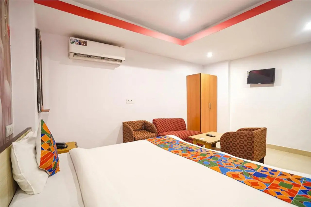OYO 038 Hotel R Inn