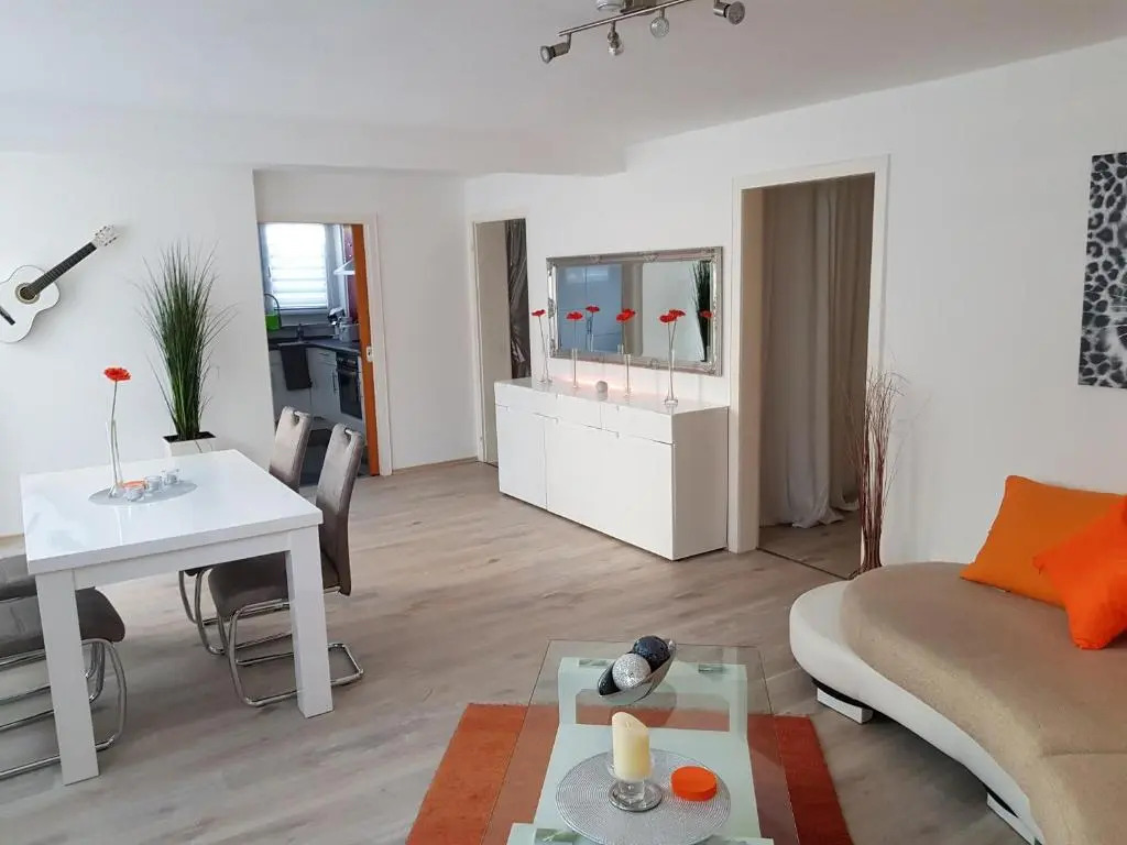 Lounge 1