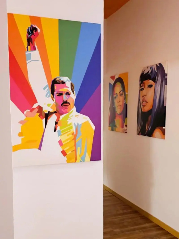 Arc House Pop Art