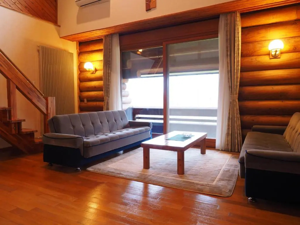 Lake Kanayama Log Hotel Larch