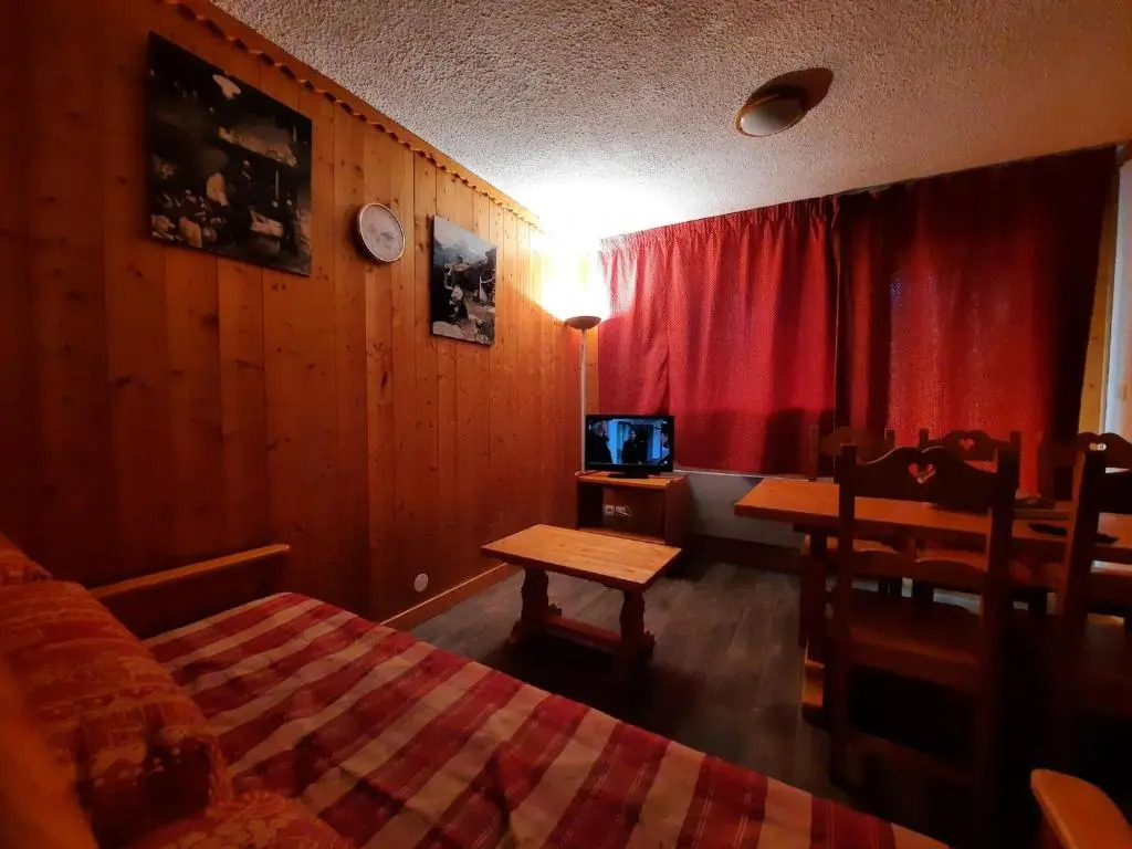 Appartement Les Menuires, 2 pièces, 6 personnes - FR-1-452-97