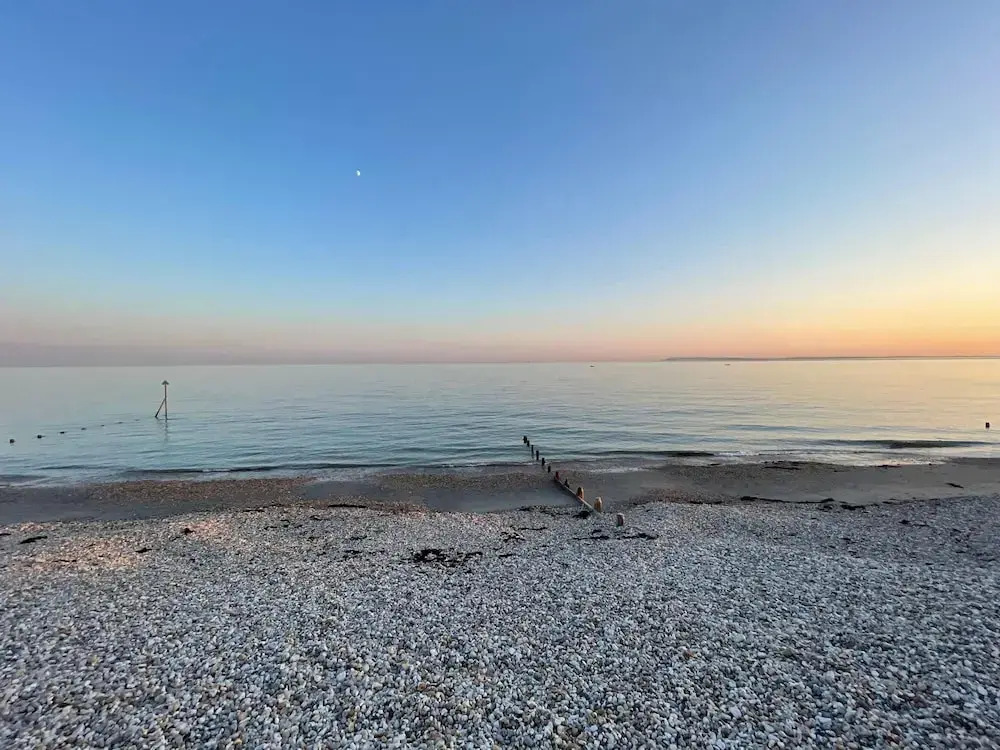 Charming Seaside Cottage - 5-min Walk to Beach