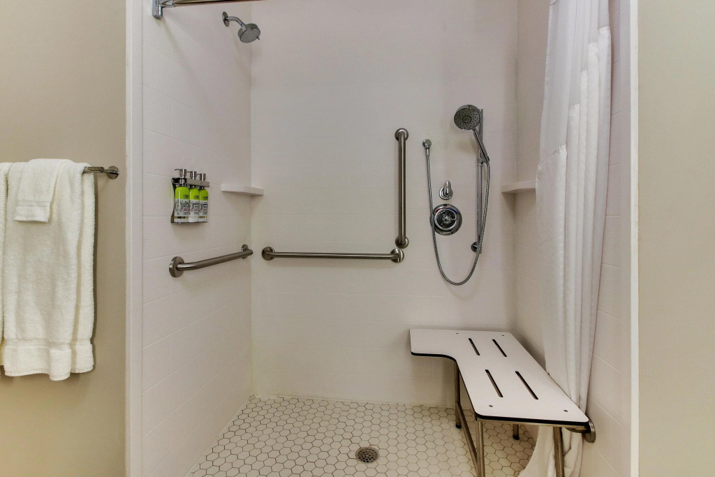 Holiday Inn Express & Suites - Nashville MetroCenter Downtown by IHG