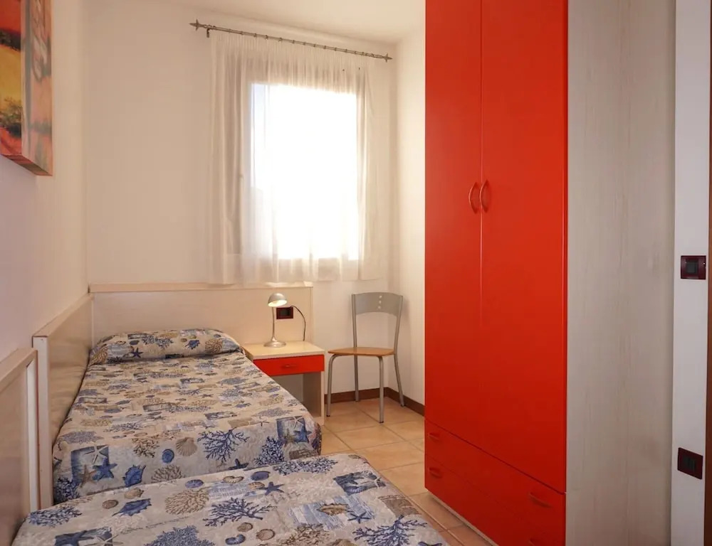 Modern Residence With Pool Quiet Location - Apartment With Private Garden