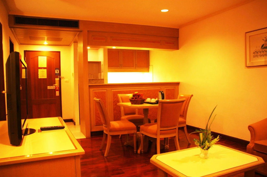 Grand Tower Inn Rama 6