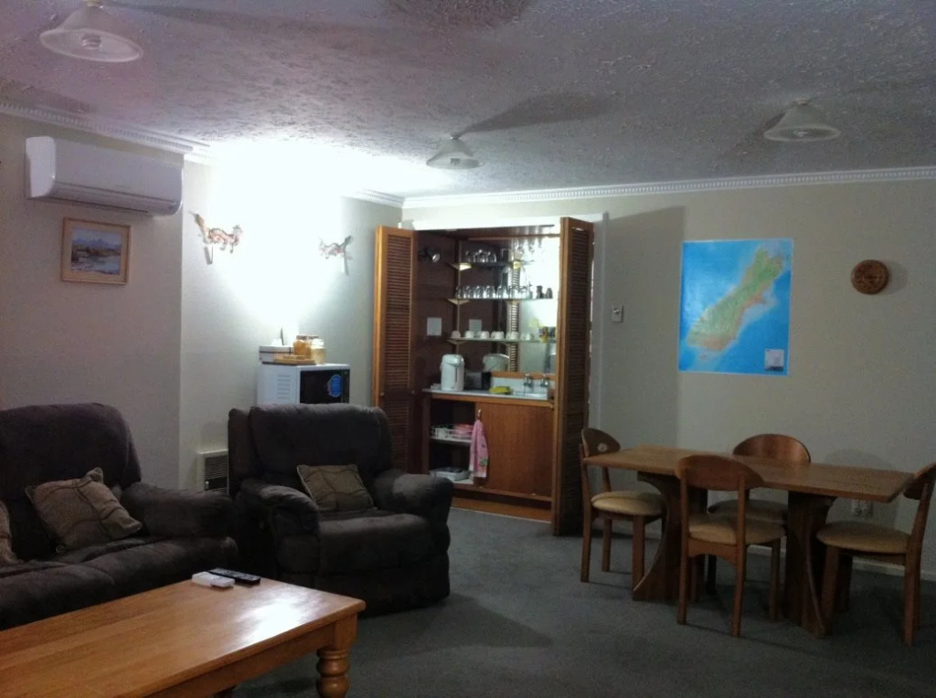 M&Y Airport Guest House